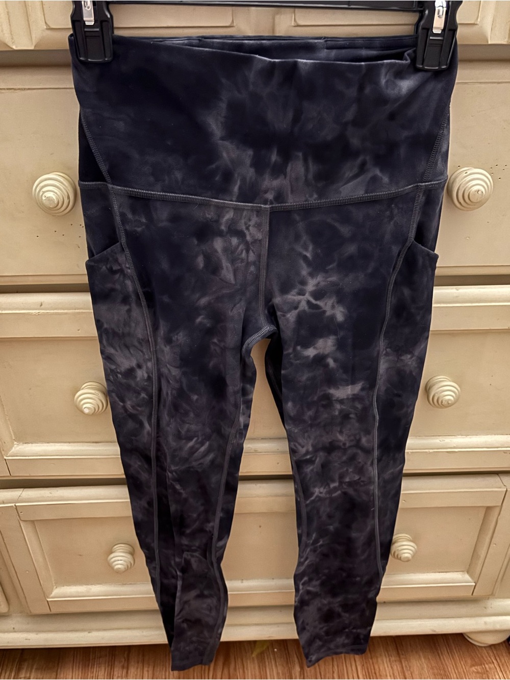 Lululemon diamond dye leggings, size 6